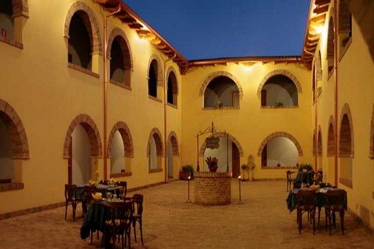 Hotel Funtana Noa Villanovaforru Exterior photo